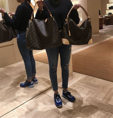 lv graceful mm vs pm